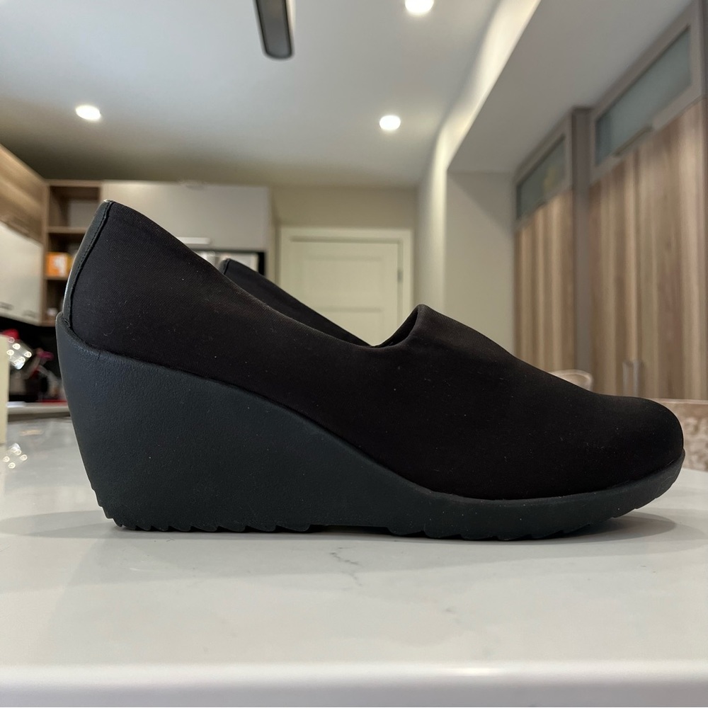 BNWT Locale black wedge shoe